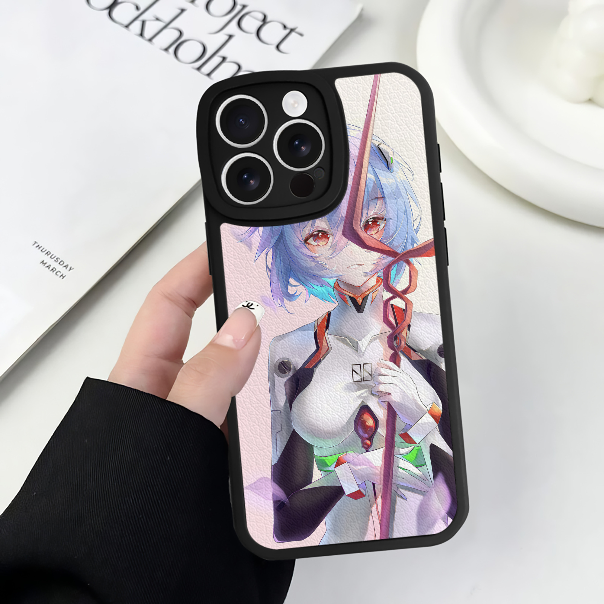 （画像用） EVA 新世紀エヴァンゲリオン 【iPhone 16シリーズ対応】シリコンスマホケース（レザー調） 材質：シリコン